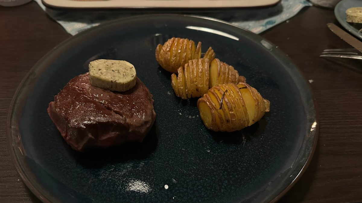 Claude Dinner Main Course